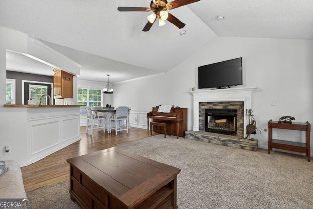 35 Meadowbridge Drive SW, Cartersville, GA 30120