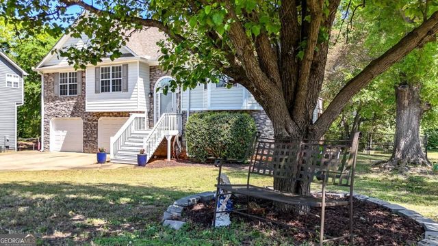 35 Meadowbridge Drive SW, Cartersville, GA 30120