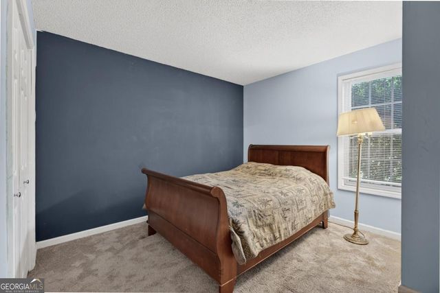 35 Meadowbridge Drive SW, Cartersville, GA 30120