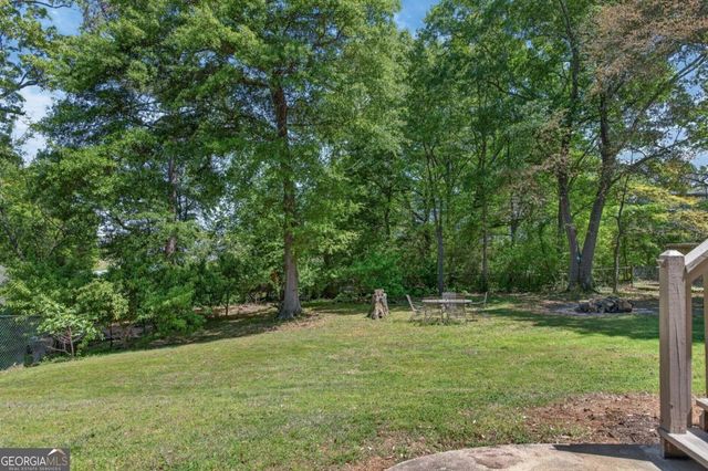 35 Meadowbridge Drive SW, Cartersville, GA 30120