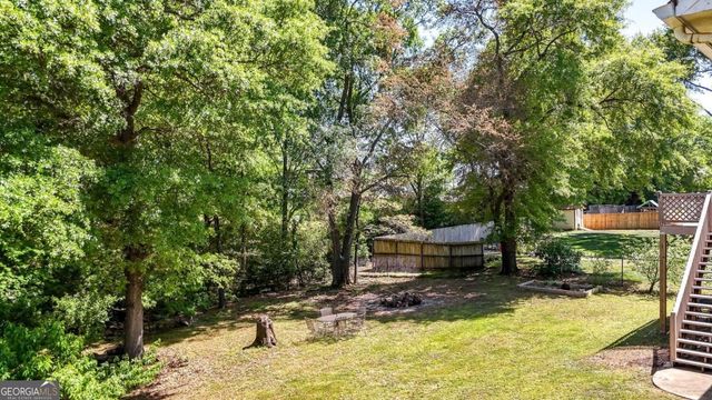 35 Meadowbridge Drive SW, Cartersville, GA 30120