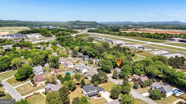 35 Meadowbridge Drive SW, Cartersville, GA 30120