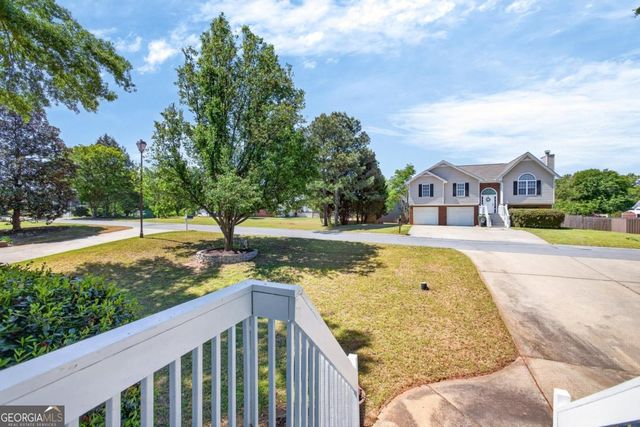 35 Meadowbridge Drive SW, Cartersville, GA 30120