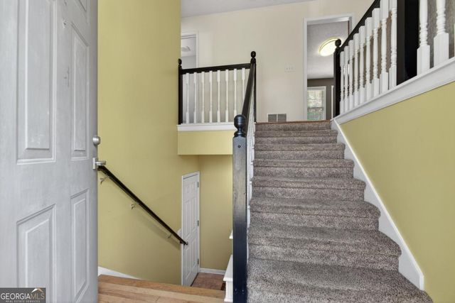 35 Meadowbridge Drive SW, Cartersville, GA 30120