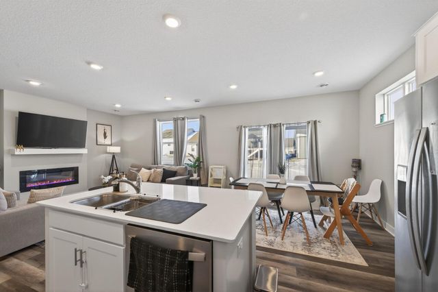 12738 Erskin Street NE, Blaine, MN 55449