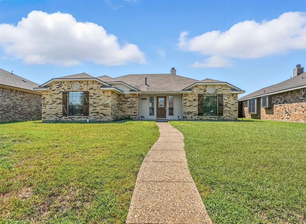 4534 Beaus Way, Garland, TX 75043