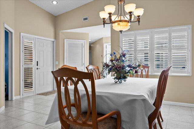 2424 SW Foxpoint Trail, Palm City, FL 34990