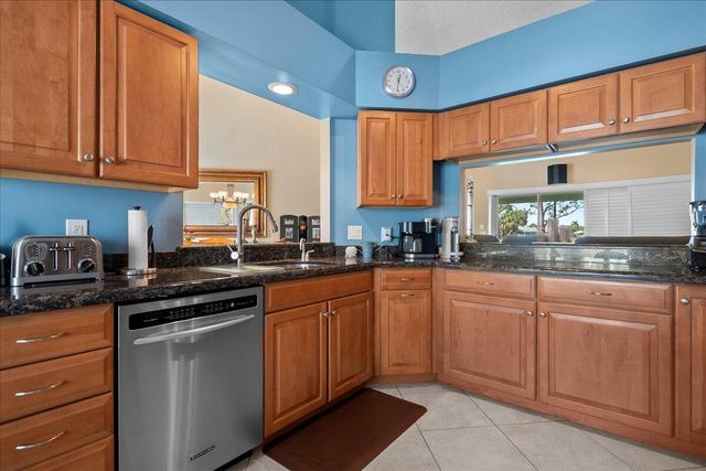 2424 SW Foxpoint Trail, Palm City, FL 34990