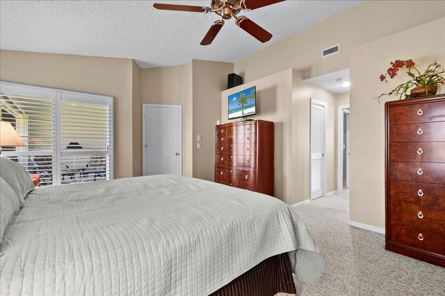 2424 SW Foxpoint Trail, Palm City, FL 34990