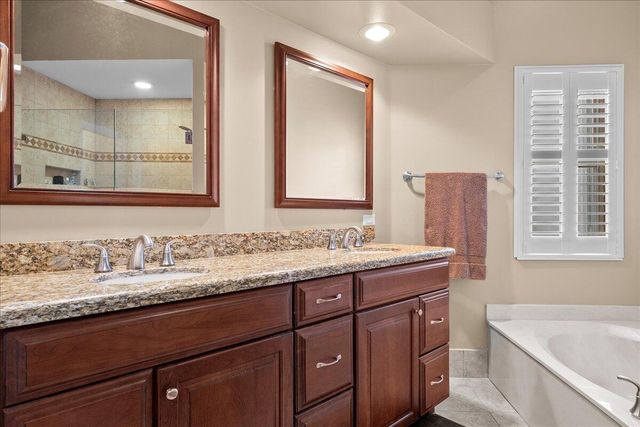 2424 SW Foxpoint Trail, Palm City, FL 34990