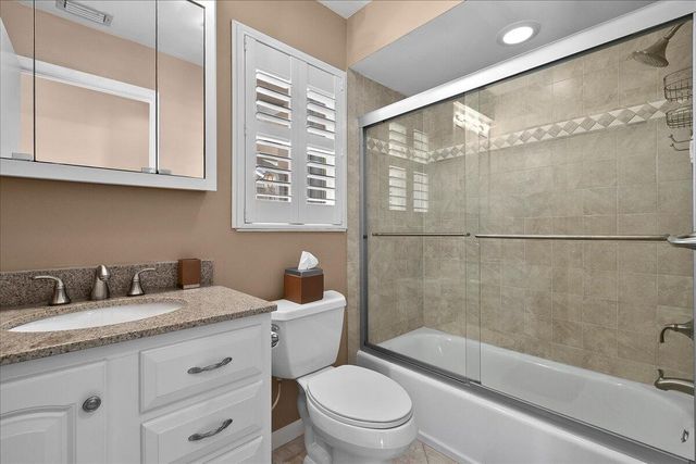 2424 SW Foxpoint Trail, Palm City, FL 34990