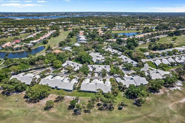 2424 SW Foxpoint Trail, Palm City, FL 34990