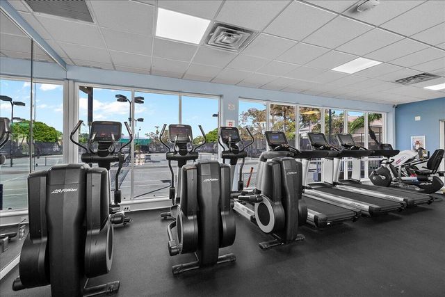 2424 SW Foxpoint Trail, Palm City, FL 34990