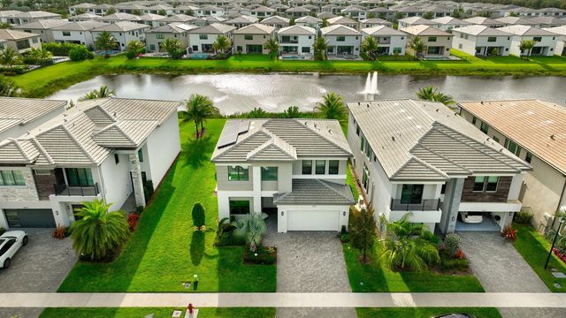 8080 Laurel Falls Drive, Boca Raton, FL 33496