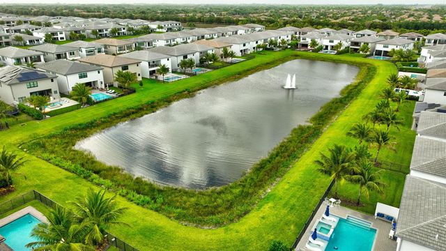 8080 Laurel Falls Drive, Boca Raton, FL 33496