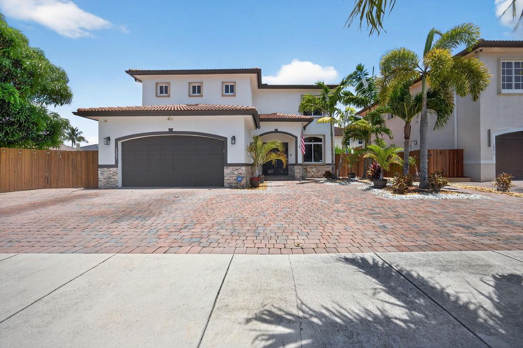 18203 SW 152nd Pl, Miami, FL 33187