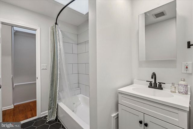 5719 13TH ST NW, Washington, DC 20011