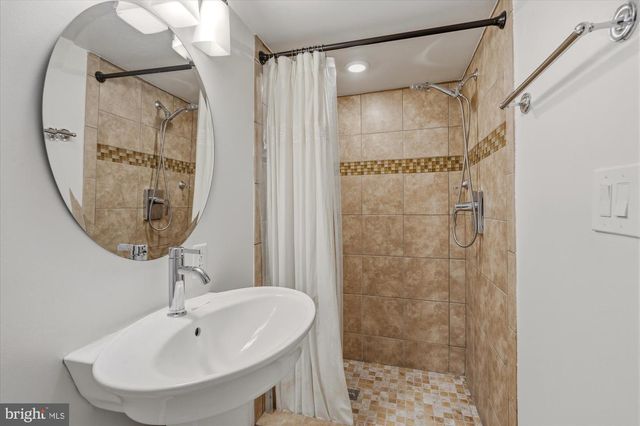 5719 13TH ST NW, Washington, DC 20011