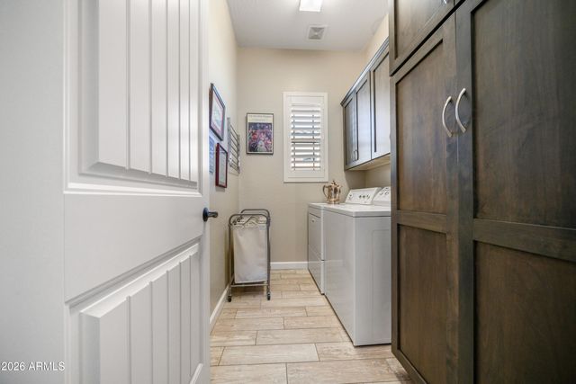 1832 N RED Cliff, Mesa, AZ 85207