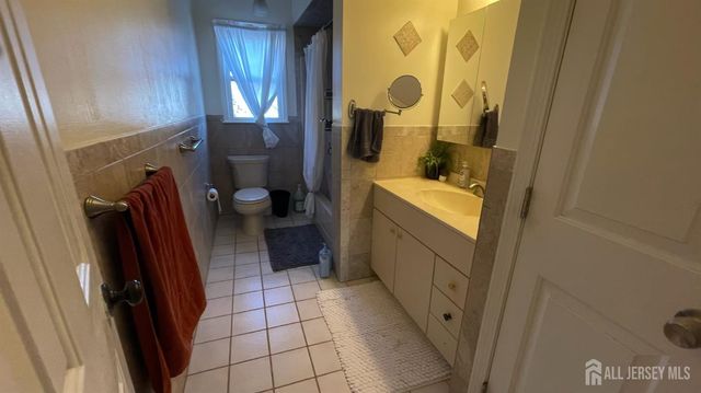 102 Gracey Street, Edison, NJ 08817