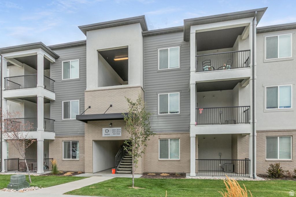 1454 N 3830 W #302, Lehi, UT 84048 — exterior