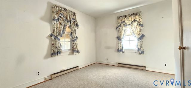 1889 Richmond Hwy, Tappahannock, VA 22560