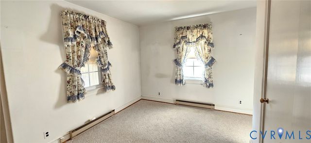 1889 Richmond Hwy, Tappahannock, VA 22560