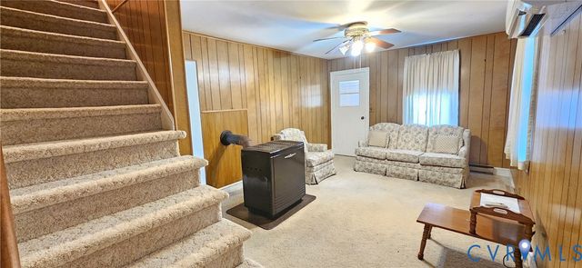 1889 Richmond Hwy, Tappahannock, VA 22560