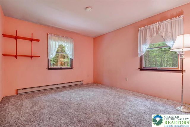160 Milton Drive, Towamensing Twp, PA 18235