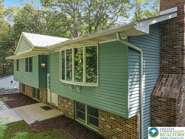 160 Milton Drive, Towamensing Twp, PA 18235