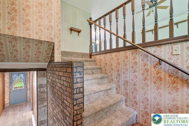 160 Milton Drive, Towamensing Twp, PA 18235