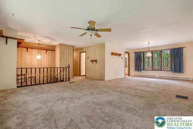 160 Milton Drive, Towamensing Twp, PA 18235