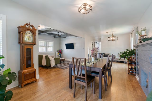 1931 East Avenue, Berwyn, IL 60402