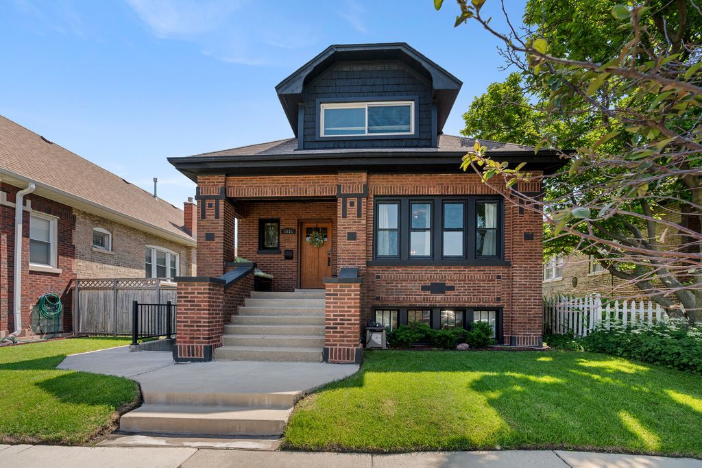 1931 East Avenue, Berwyn, IL 60402
