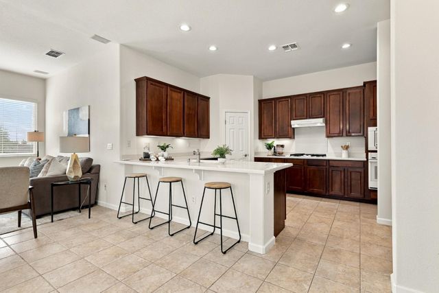 4716 Coppola Cir, Elk Grove, CA 95757