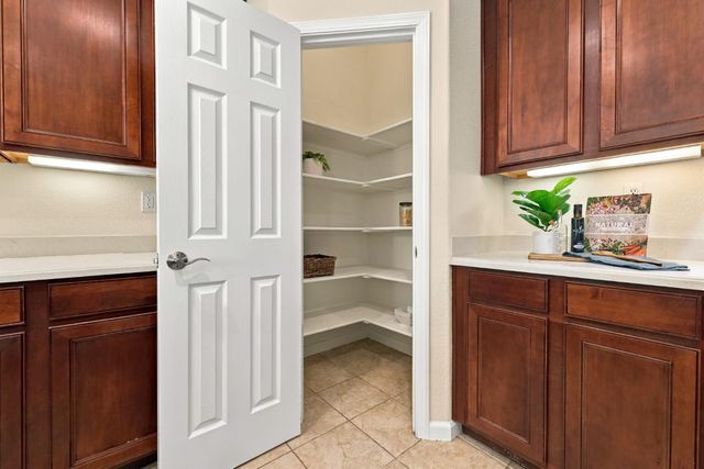 4716 Coppola Cir, Elk Grove, CA 95757