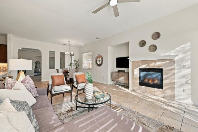 4716 Coppola Cir, Elk Grove, CA 95757