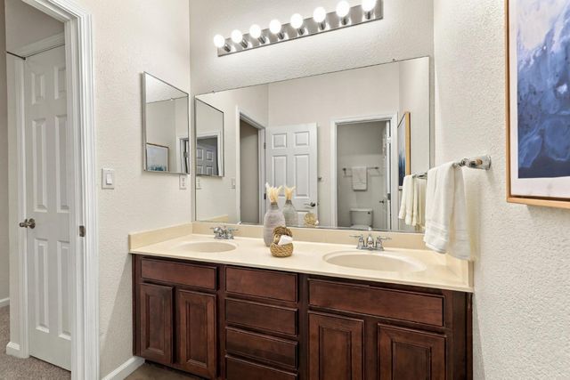 4716 Coppola Cir, Elk Grove, CA 95757