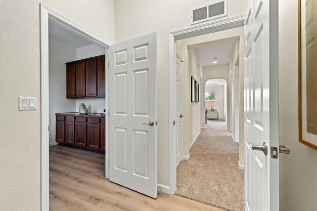 4716 Coppola Cir, Elk Grove, CA 95757