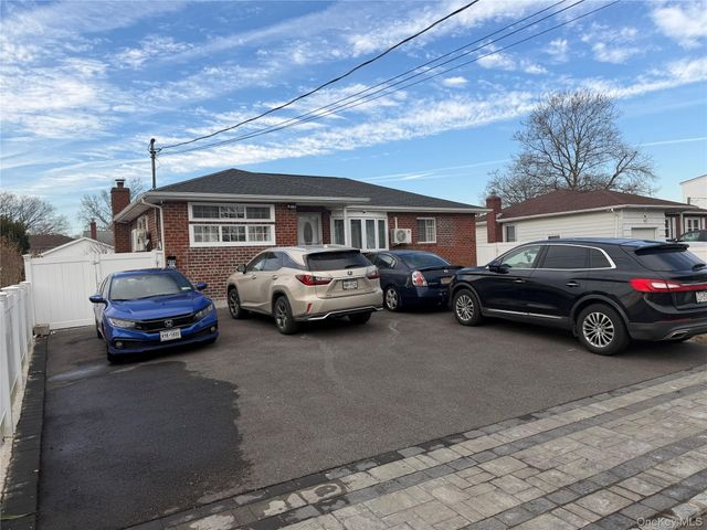 458 Carlls Path, Deer Park, NY 11729