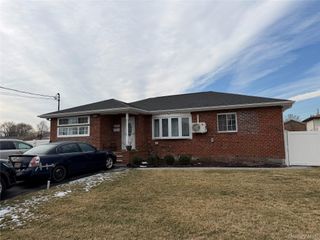 458 Carlls Path, Deer Park, NY 11729