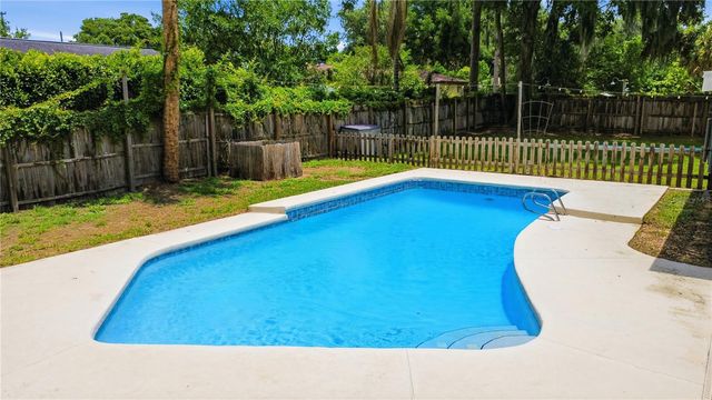 3955 SE 17TH STREET, Ocala, FL 34471