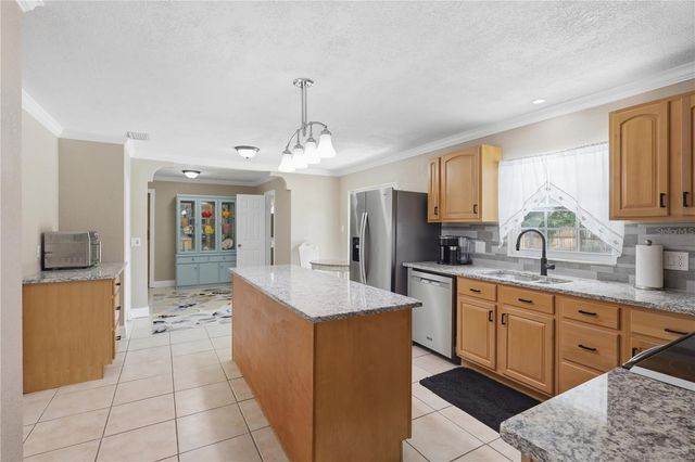 3955 SE 17TH STREET, Ocala, FL 34471