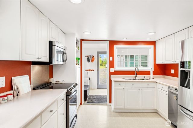3407 S Fruitland, Puyallup, WA 98373