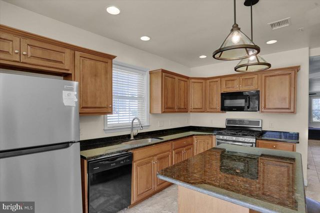 305 EMERALD LN, Reading, PA 19610