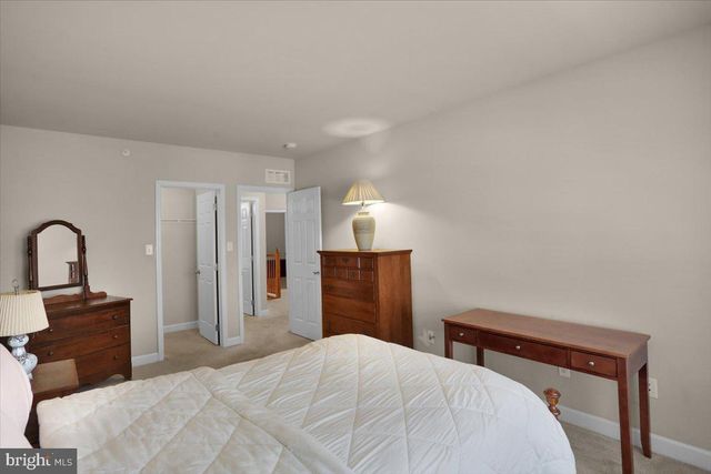 305 EMERALD LN, Reading, PA 19610