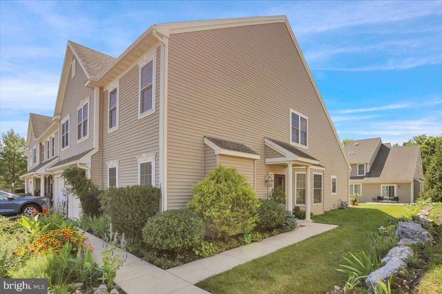305 EMERALD LN, Reading, PA 19610