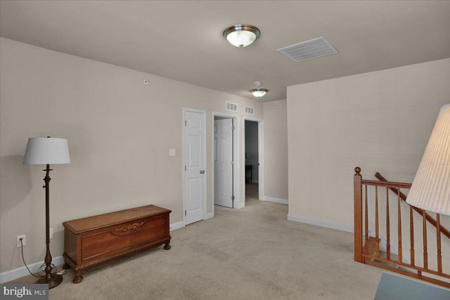 305 EMERALD LN, Reading, PA 19610