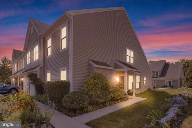 305 EMERALD LN, Reading, PA 19610