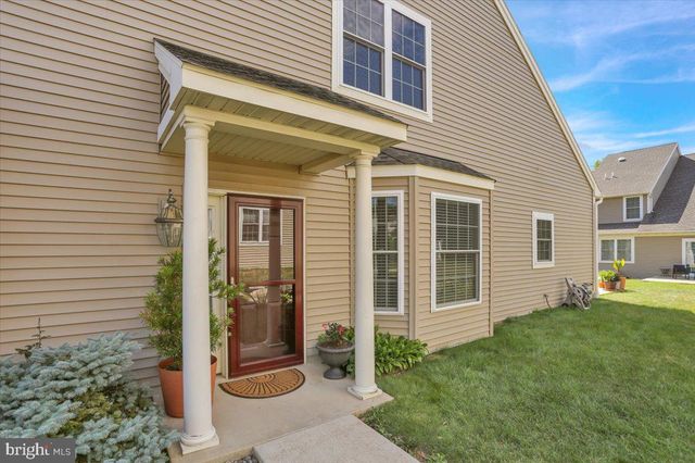 305 EMERALD LN, Reading, PA 19610